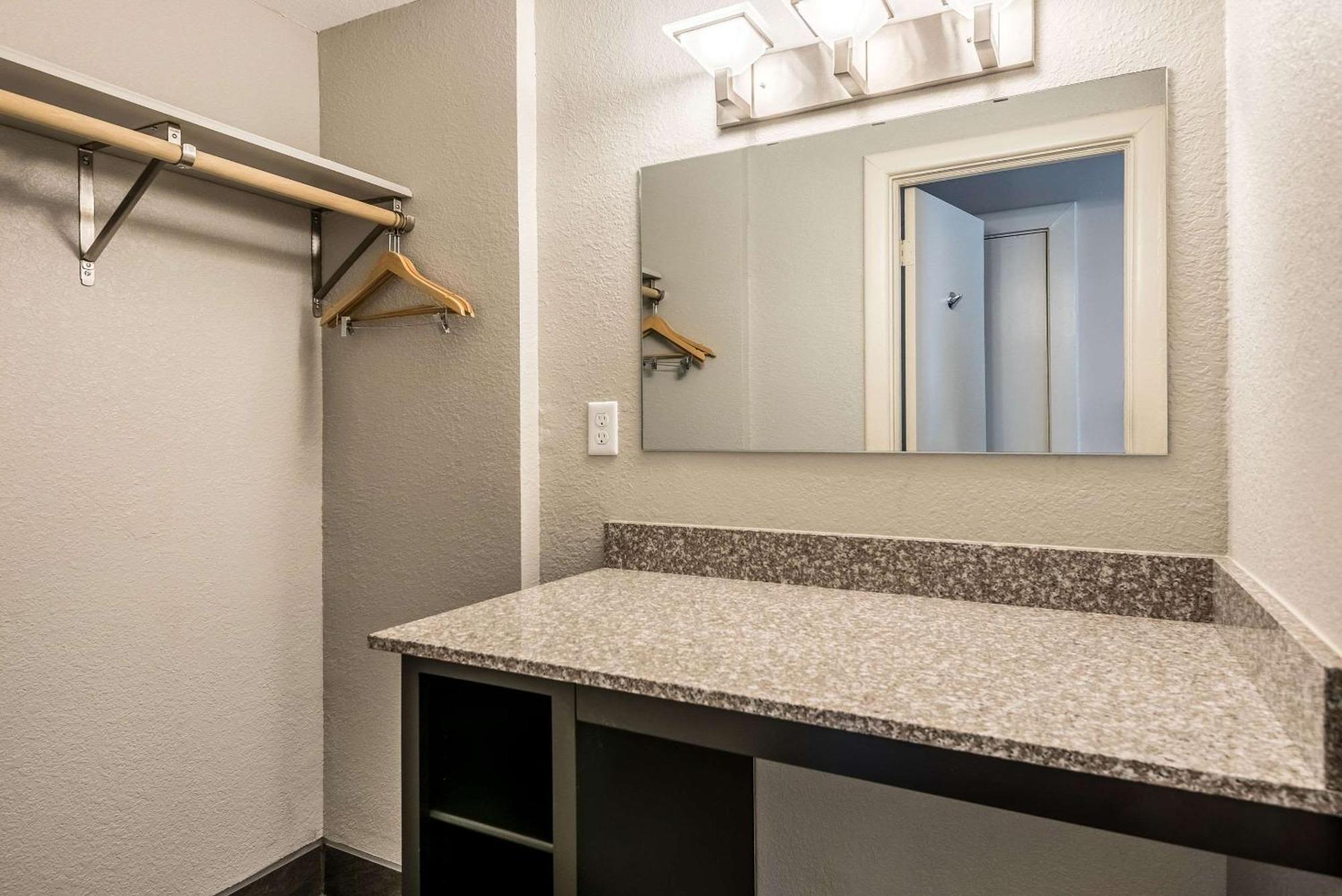 Bothwell District, Ascend Collection 3*