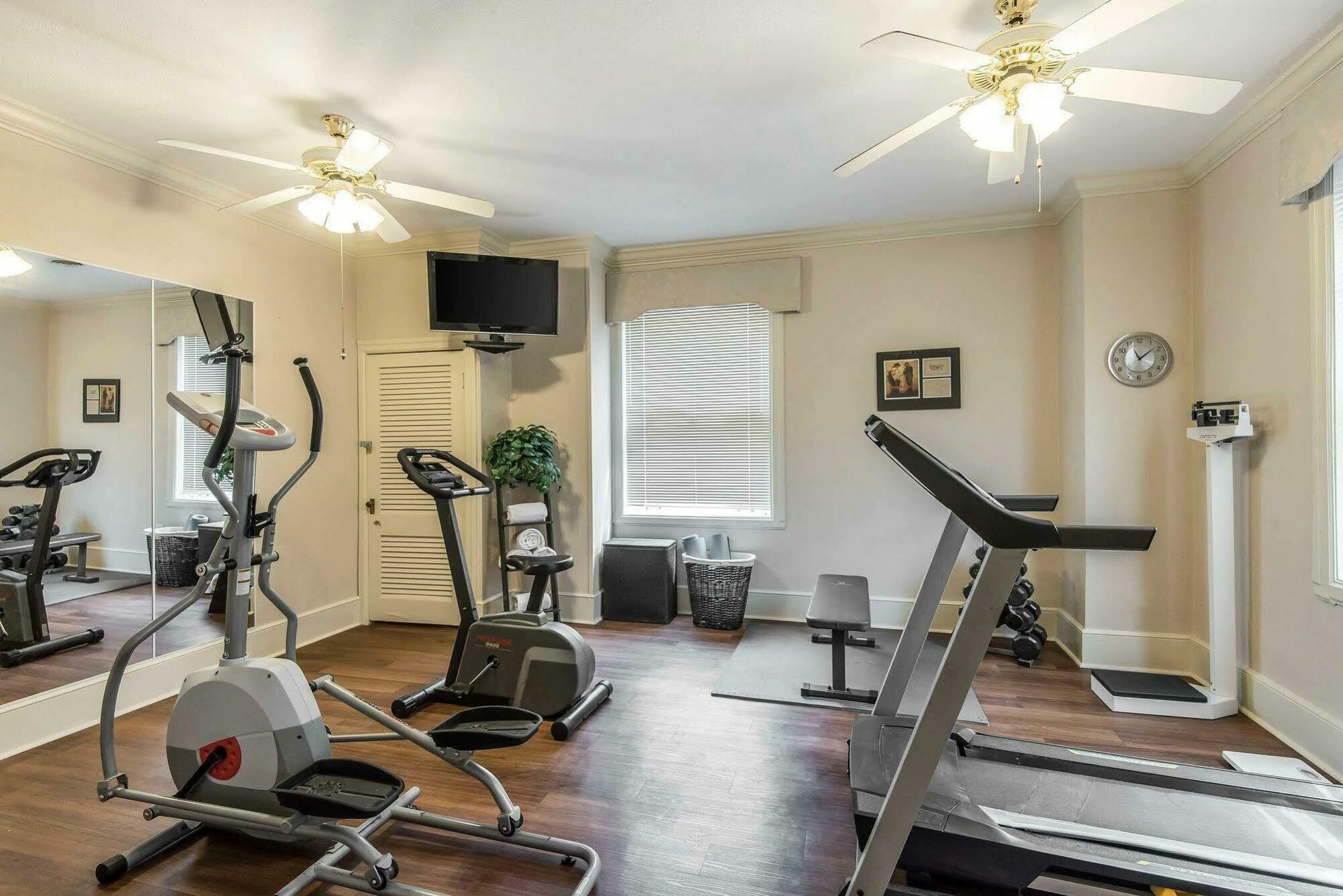 Bothwell District, Ascend Collection Hotel 3*