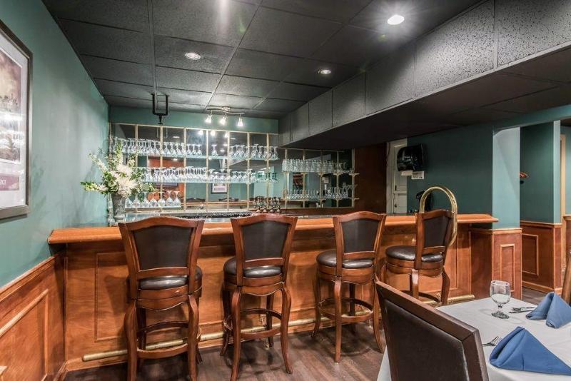 Bothwell District, Ascend Collection Hotel